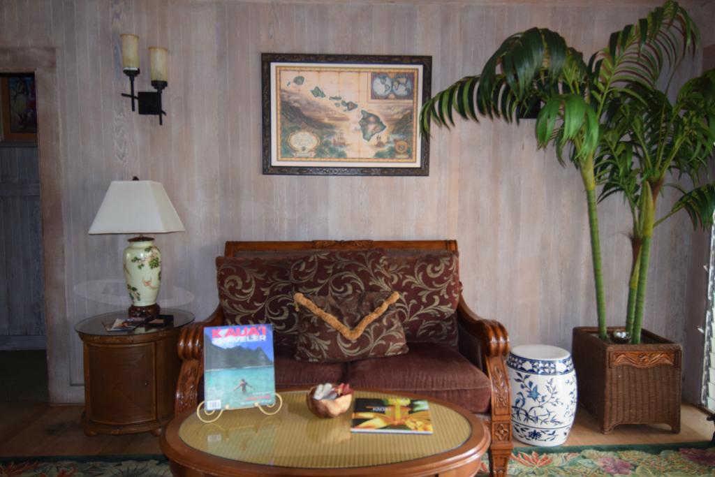Poipu Bed And Breakfast Inn Koloa Exterior photo